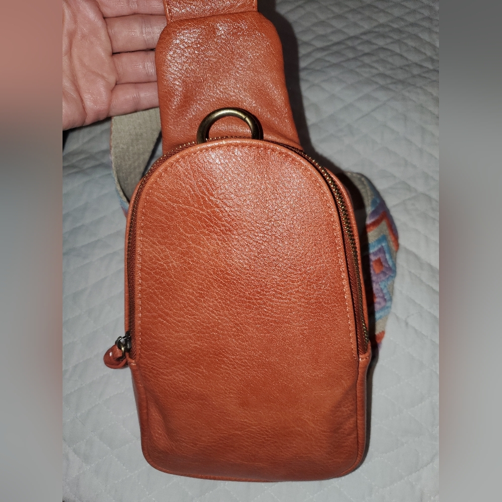 Urban Originals sling bag - Picture 3 of 15